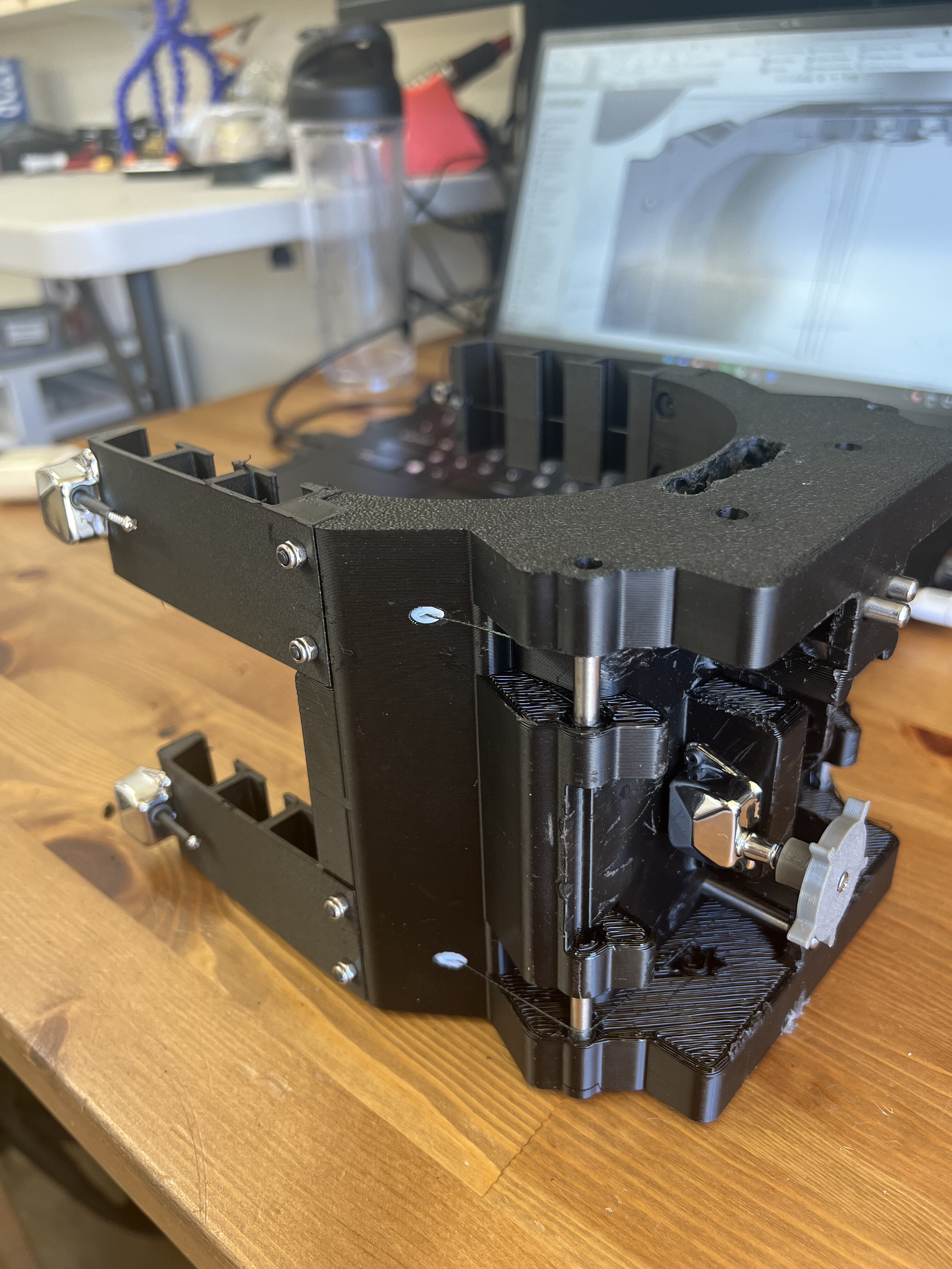 Guitar Tuning Peg Fastening Mechanism